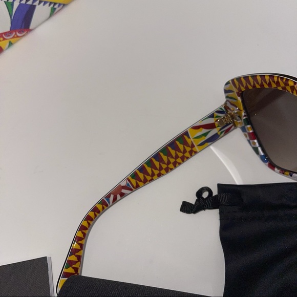 Dolce and Gabbana 54mm Gradient Butterfly Sunglasses Havana / Brown Gradient - Picture 13 of 15